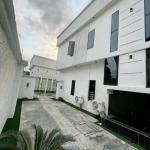 Spacious 4-Bedroom Duplex with Expansive Compound | Radio Estate